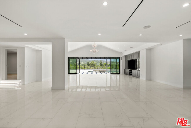 Building Photo - 4423 Bergamo Dr
