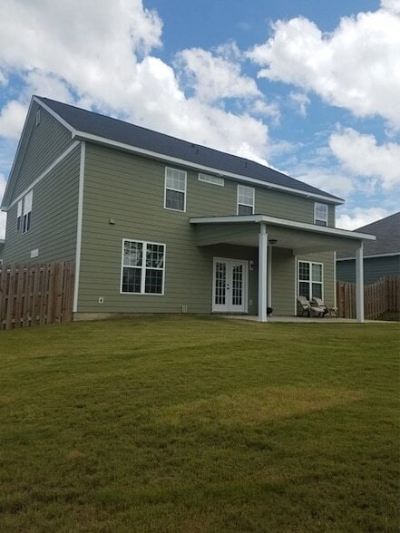 Building Photo - 3041 Haynes Station Dr