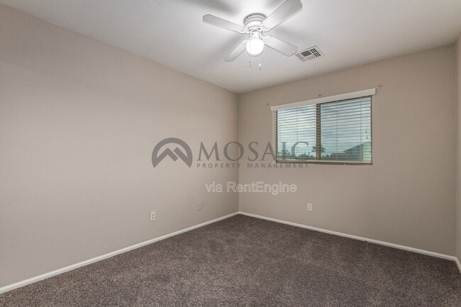 Building Photo - 61 W Hereford Dr