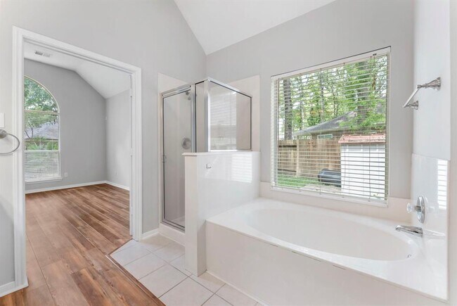 Building Photo - 15 Capshaw Ct