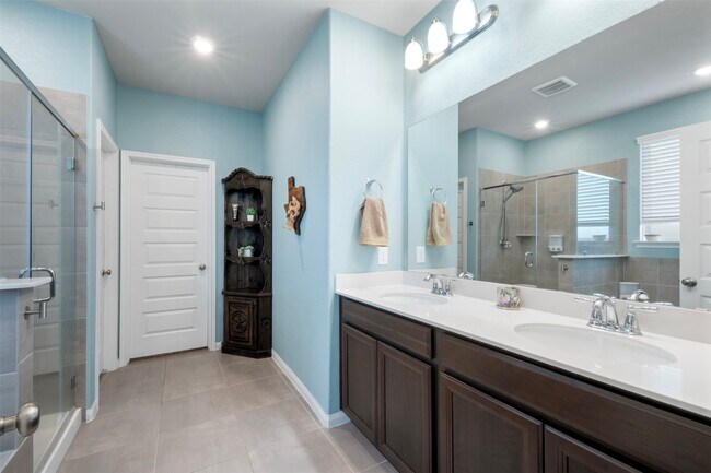 Building Photo - 13010 Red Blossom Cir