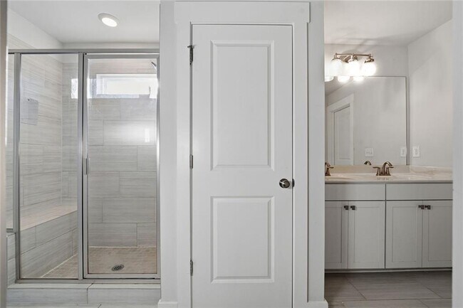 Building Photo - 4806 Anvil Ct