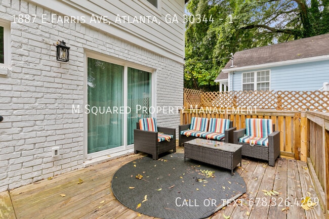 Building Photo - 1887 E Farris Ave