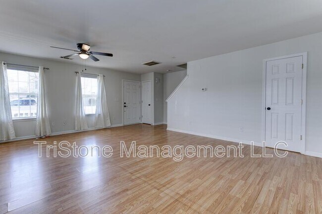 Building Photo - 5724 Henderson Oaks Dr