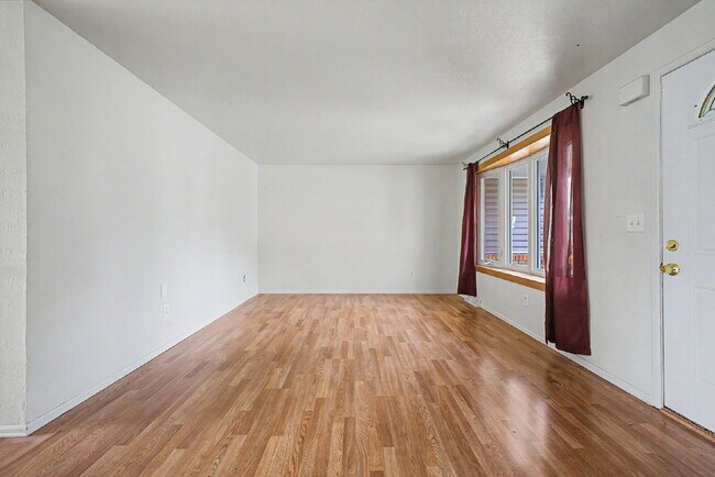 Building Photo - 2519 Danbury Dr