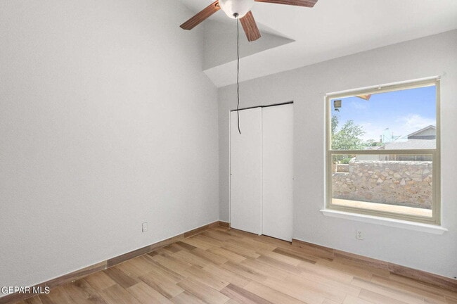 Building Photo - 1433 Sierra De Oro Dr