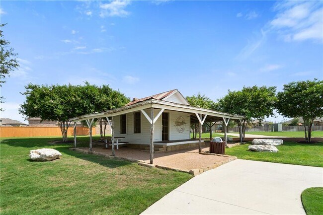 Building Photo - 2949 Consuelo Wy