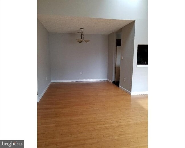 Building Photo - 1413 Ravens Crest Dr