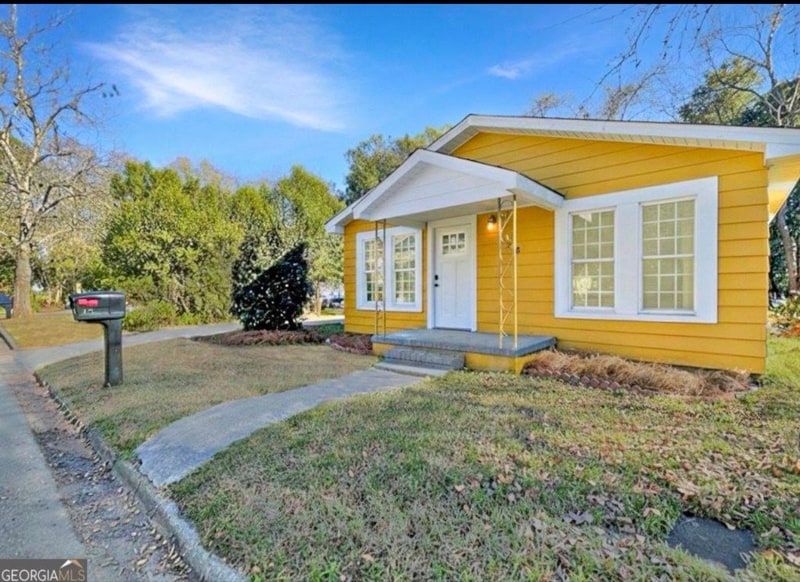 Building Photo - 305 Chestnut St