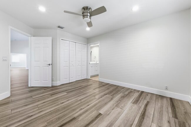 Building Photo - 10353 Milburn Ln