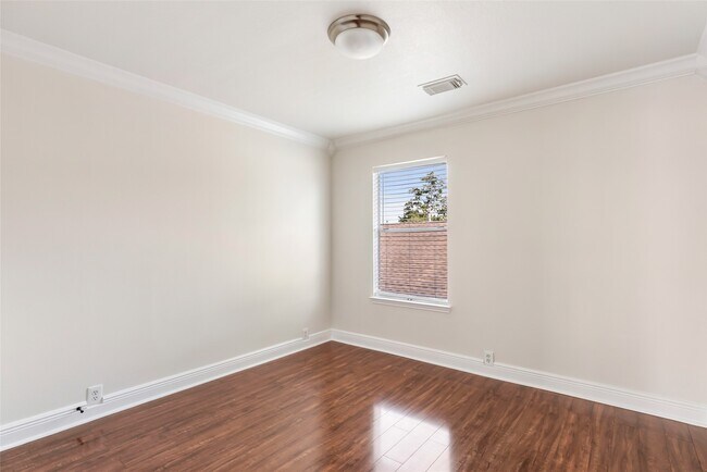 Building Photo - 671 Cypresswood Trce