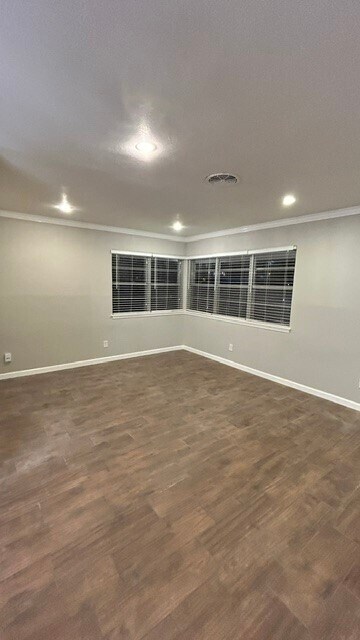 Building Photo - 6027 Woodbrook Ln