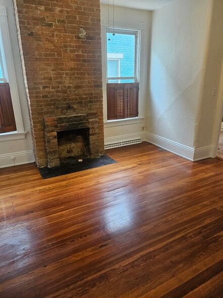 Primary Photo - 965 Hatch St