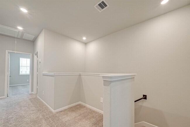 Building Photo - 1521 Beach Oak Dr