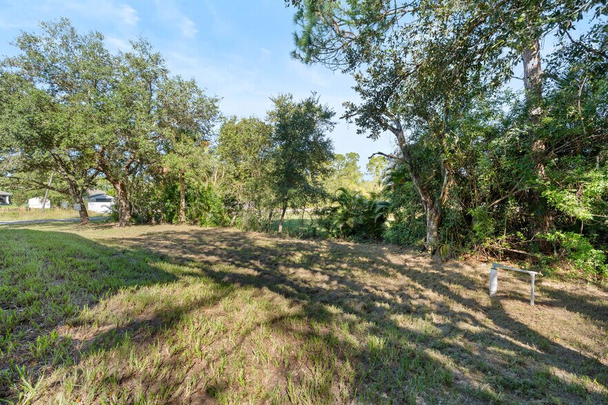 Building Photo - 3501 10th St SW