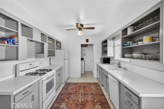 Building Photo - 237 Avenida Montalvo