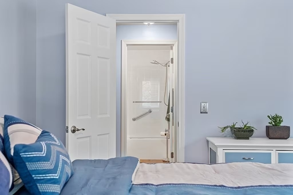 Building Photo - 68 E Bluff Rd