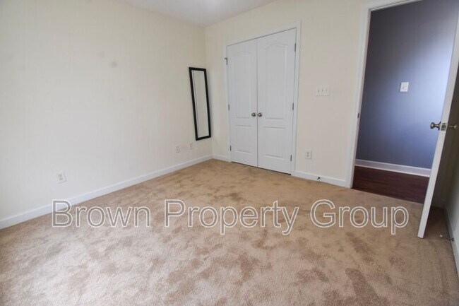 Building Photo - 193 Wind Brook Ct