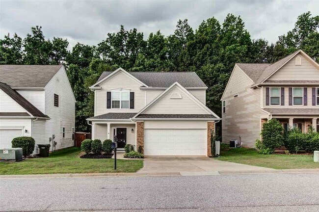 Building Photo - Charming 3 bedroom, 2.5 bath home located in the Lismore Park community.