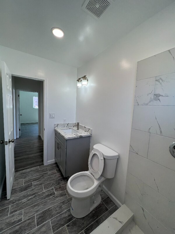 Building Photo - 2333 S Mansfield Ave