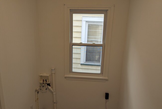 Building Photo - 52 Terrace St