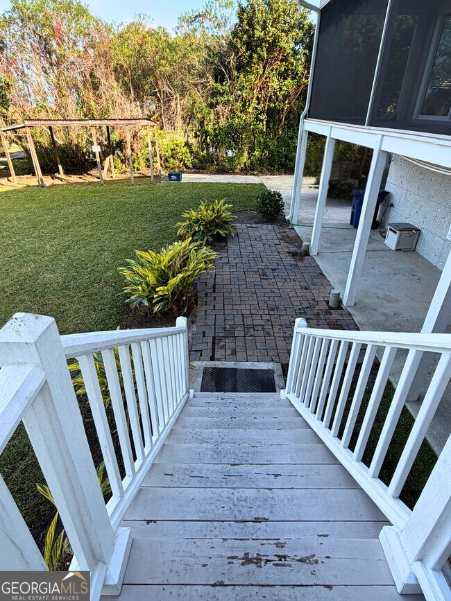 Building Photo - 292 Alexanders Ct