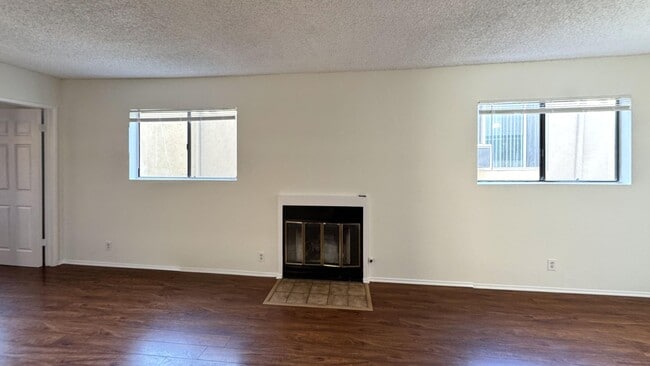 Building Photo - 1818 Stoner Ave