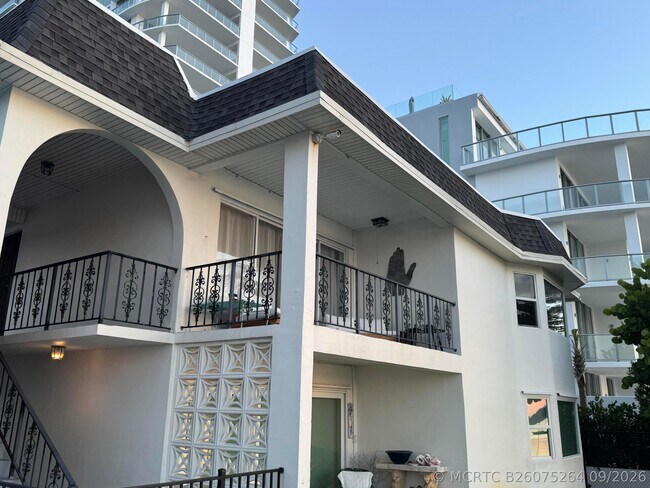 Building Photo - 4700 N Flagler Dr