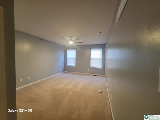 Building Photo - 4176 Bunker Hill Dr S