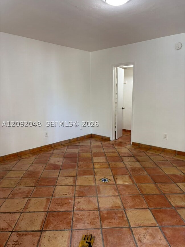 Building Photo - 645 NE 77th St