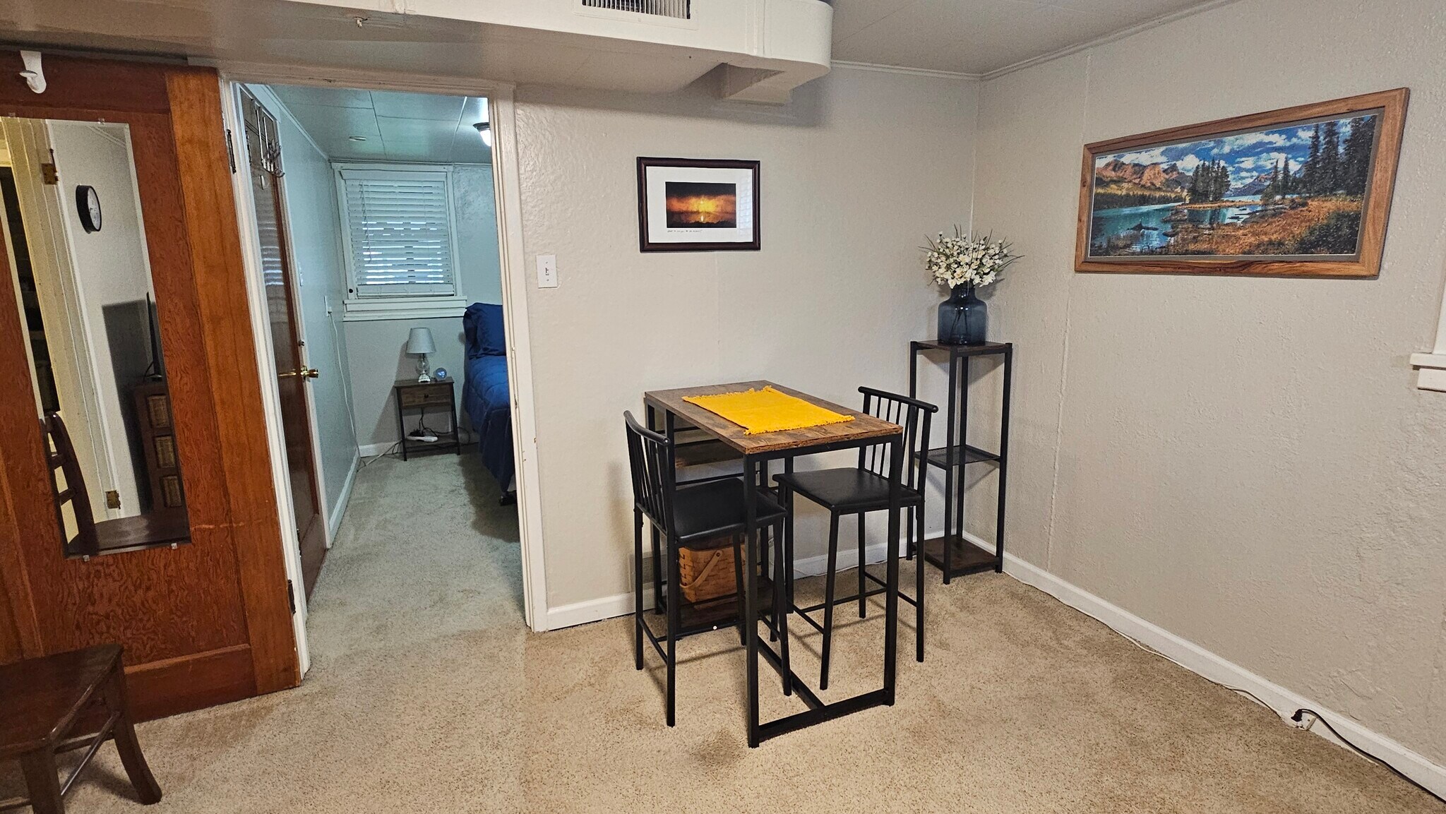 Building Photo - 1708 15th Ave