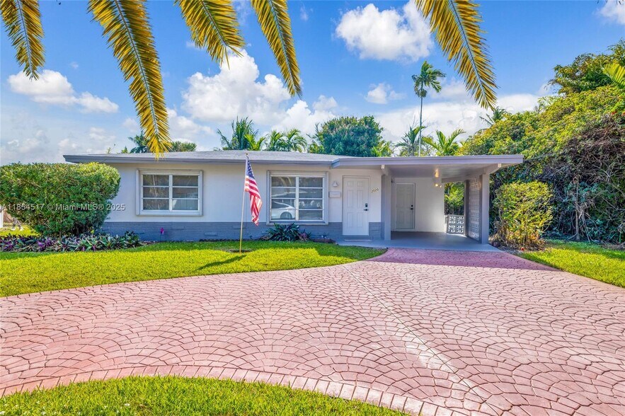 Primary Photo - 2020 NW 33rd Ct