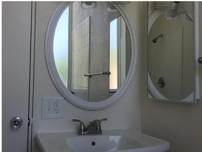 Another view of bathroom - 528 Wade Ave