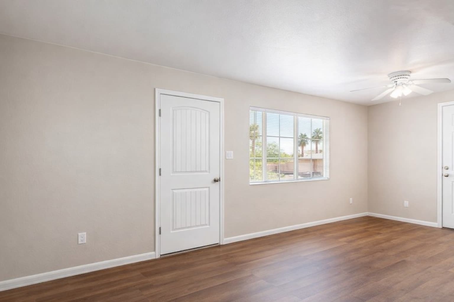 Building Photo - 815 N Arbor Ave