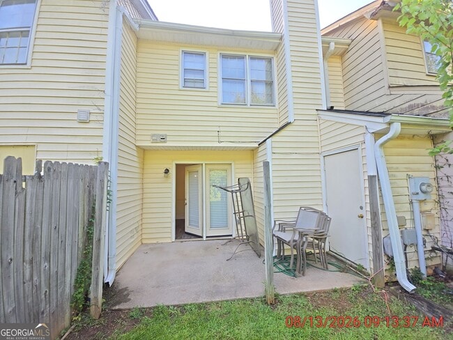 Building Photo - 1688 Winchester Way SE