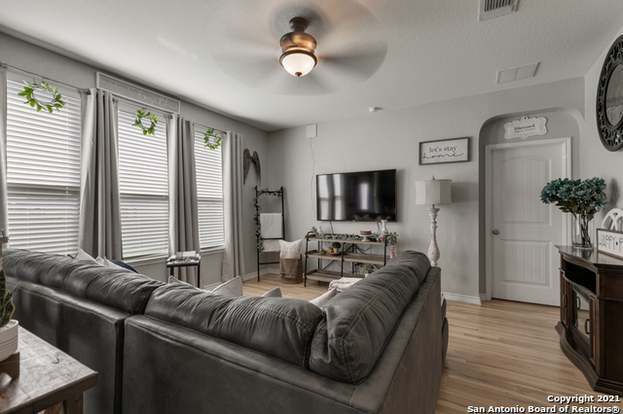 Building Photo - 682 Pond Springs