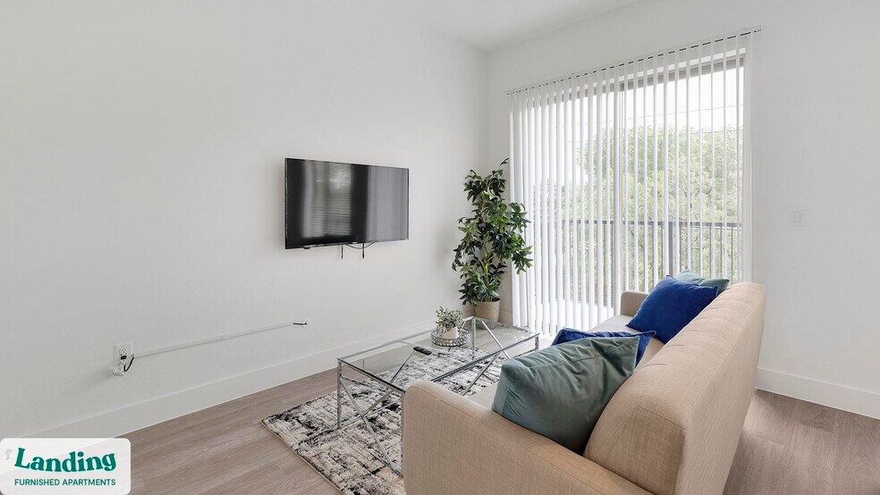 Building Photo - 650 E Sycamore St