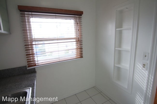 Building Photo - 1525 Cassil Pl