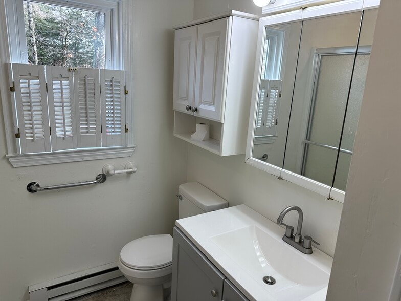 Building Photo - 6 Birch Cir