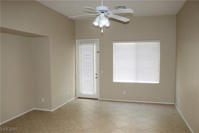 Building Photo - 3764 Bowers Hollow Ave