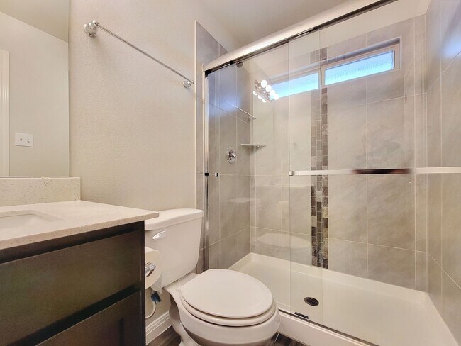 Building Photo - Stunning 3-Bedroom Home in Leander! Availa...