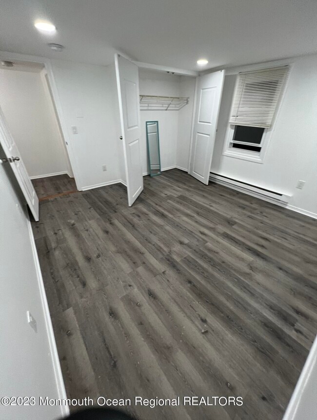 Building Photo - 8a Washington Ave