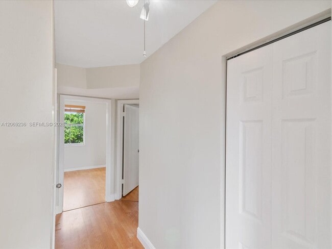 Building Photo - 390 NW 86th Pl
