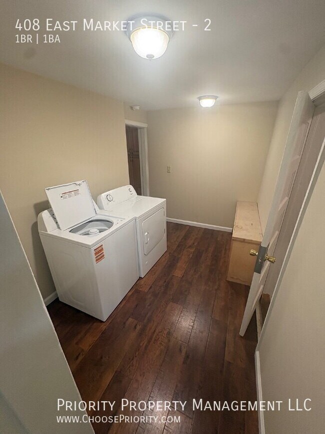 Building Photo - 408 E Market St