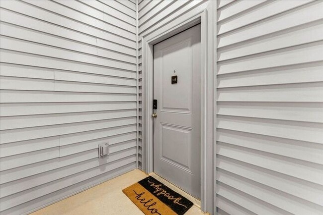Building Photo - Lease & Save This Labor Day! Brand-New 1 Bed | 1 Bath Near the University of Arkansas — Just $99 ...