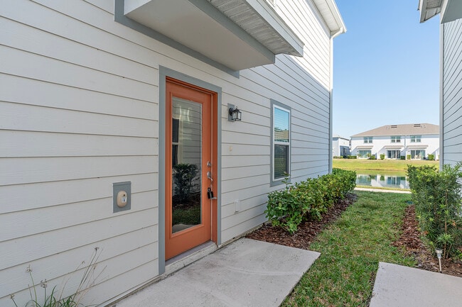 Building Photo - 4758 Kissimmee