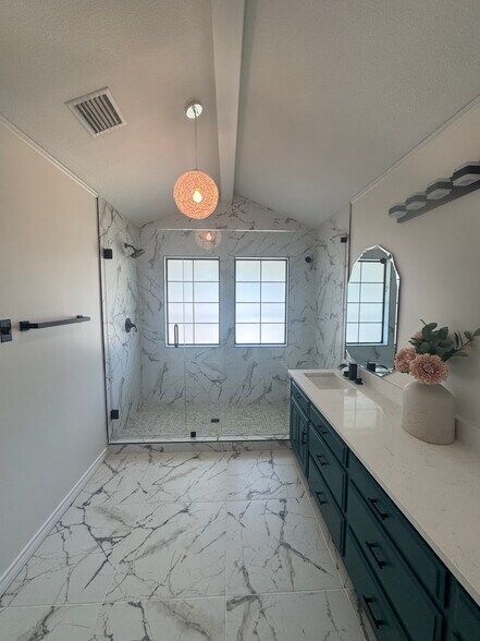 Building Photo - 3123 Bourbon Street Cir
