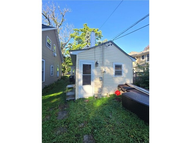 Building Photo - 4654 Clark Ave