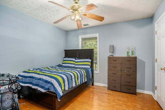 Building Photo - 110 Cactus Ln