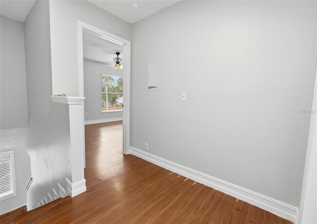 Building Photo - 1600 Little Falls Cir